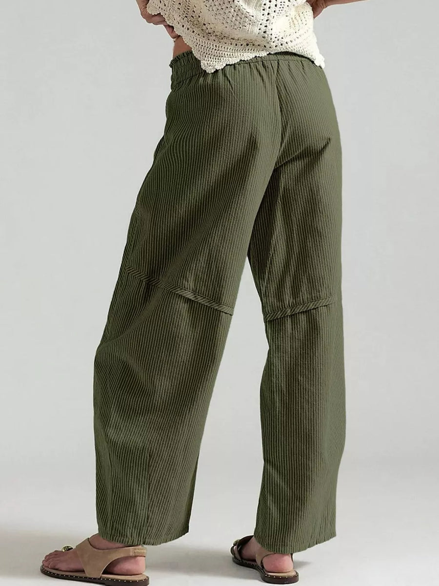 pants in Dark Brown with drawstring waist and full-length
