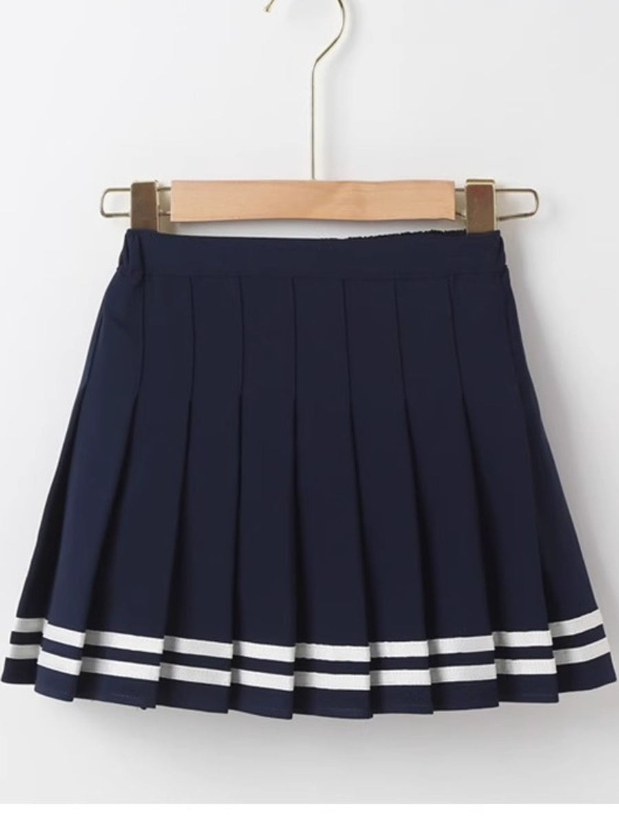 pleated skirt in navy blue featuring pleated and A-line fit