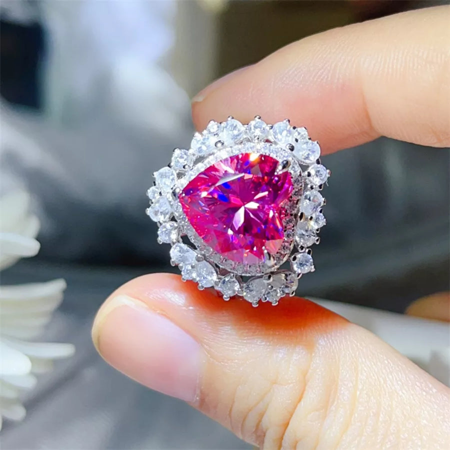 ring in Pink with heart-shaped and heart-shaped stone