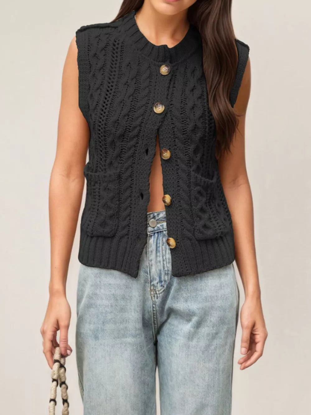 classic sweater vest in Brown with crew neck