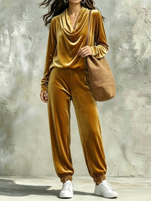 Black lounge set with full-length and pullover