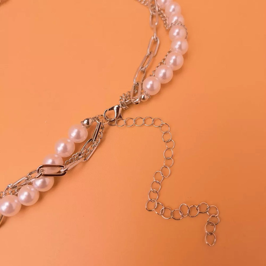 Gothic Pearl Double Layered Necklace in silver with double layered