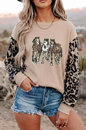 Khaki tunic with hip-length and pullover