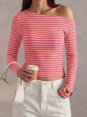 modern t-shirt in Blue with off-shoulder