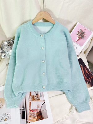 White cardigan with cropped and button-front