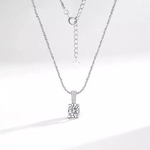 classic necklace in clear with null