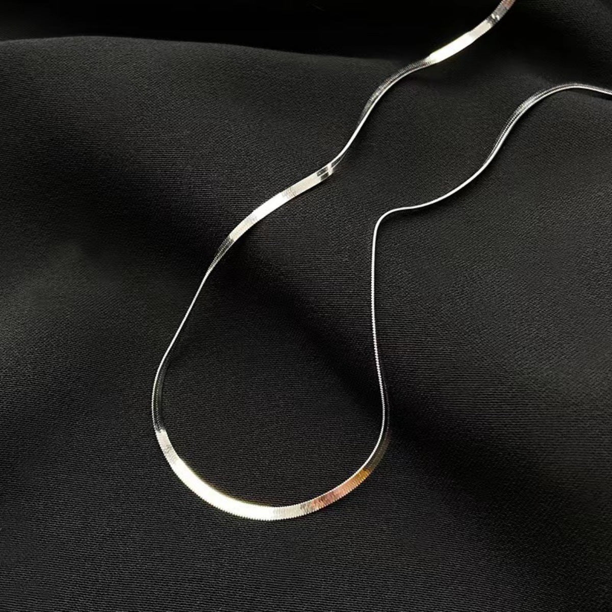 925 sterling silver Care instructions: Avoid wearing during exercise, as sweat w necklace in Silver with straight silhouette