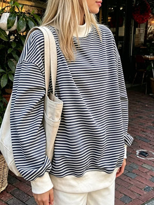 Navy Blue sweatshirt with hip-length and pullover