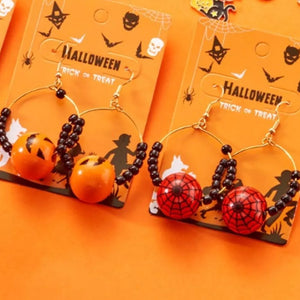 18K Gold-Plated, Iron, Foam balls Care instructions: 1 earrings in gold with straight silhouette
