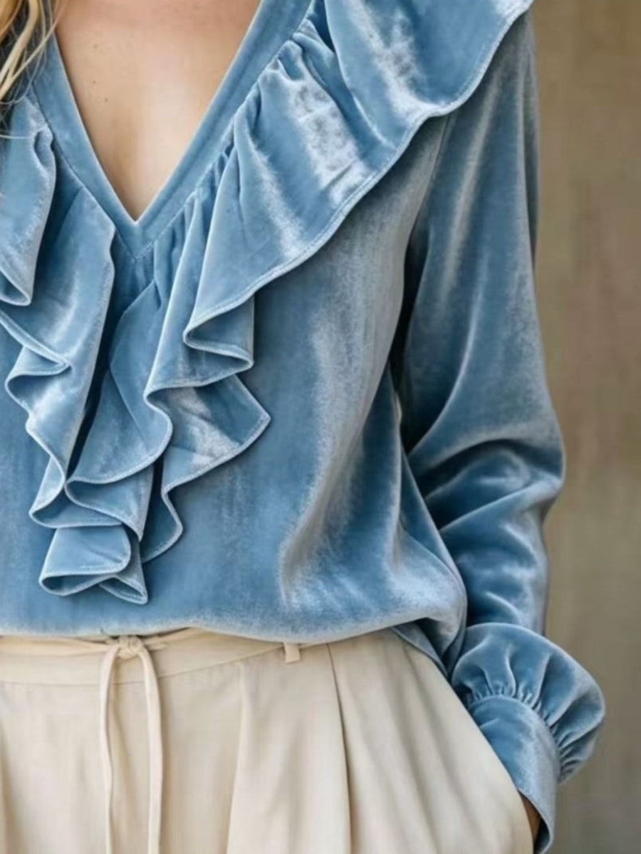 romantic blouse in Dusty Pink with v-neck