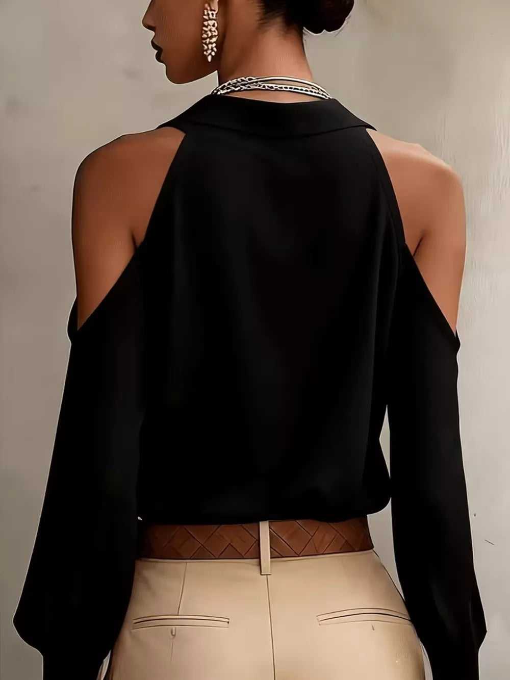 95% polyester, 5% elastane Care instructions: Machine wash cold button-down shirt in Black with regular silhouette