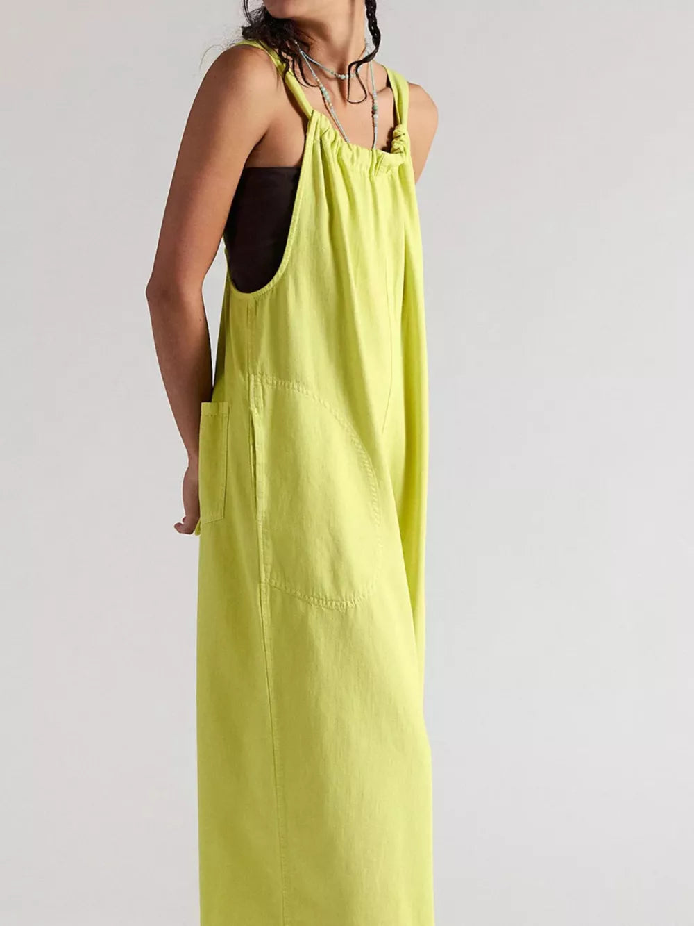 minimalist jumpsuit in Yellow with round neck