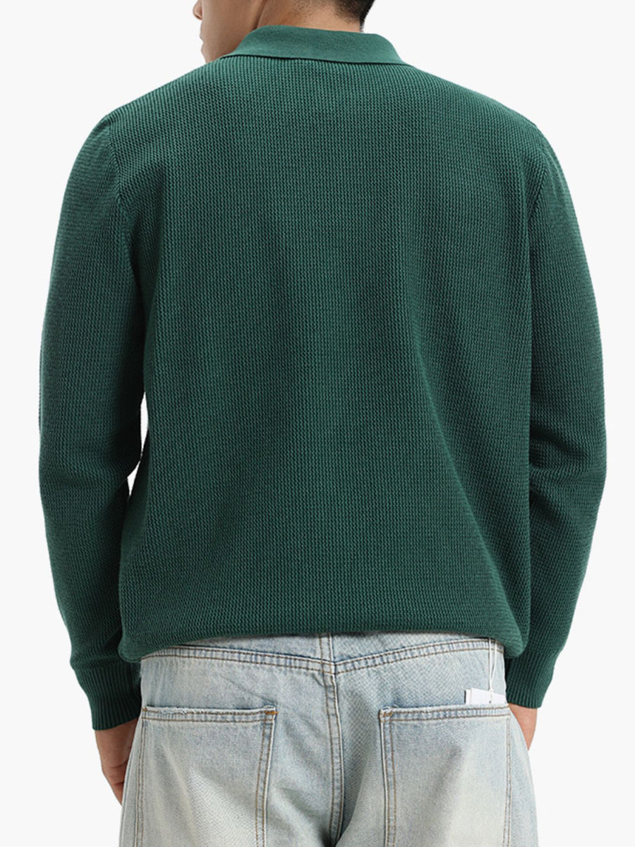 White pullover sweater with collared and long sleeve