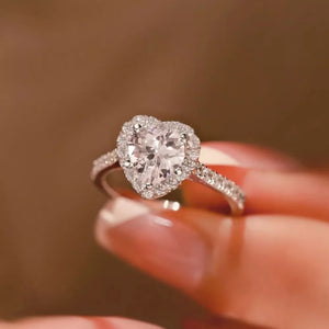 1 Carat Moissanite 925 Sterling Silver Heart Ring in clear with heart-shaped stone