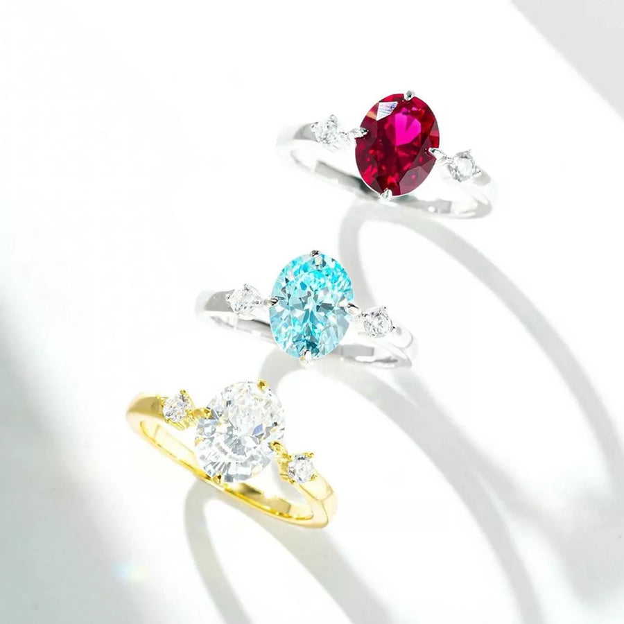 ring in silver featuring oval-cut zircon and fitted fit
