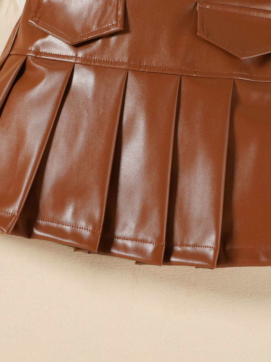 Toddler brown faux leather pleated skirt with pocket detail
