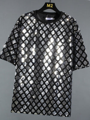 Men's black sequin t-shirt with round neck and short sleeves, featuring a diamond pattern.