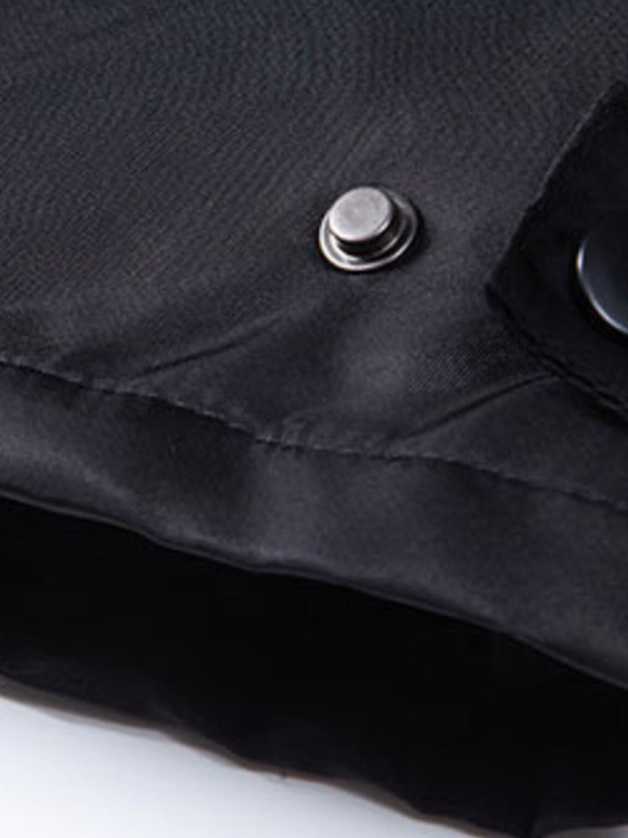 black windbreaker with pocketed and long sleeve