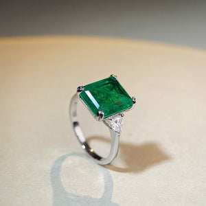 ring featuring geometric in emerald green with 925 sterling silver,Zircon Care instructions: Avoid wearing during exercise