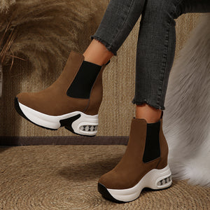 Casual Platform Chelsea Boots With Elastic Panels in brown with platform sole