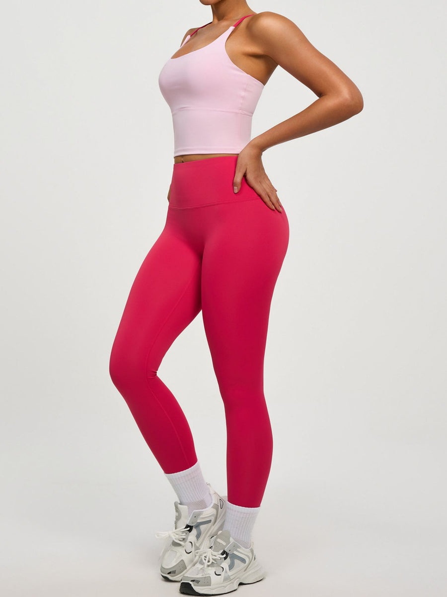 athleisure sports bra in Dusty Pink with scoop neck