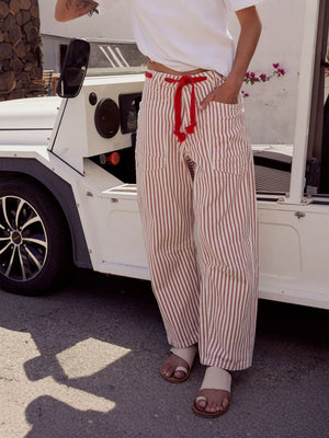 jeans in Red with drawstring waist and cropped