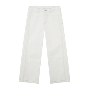 Stitched edge straight-leg denim jeans in light cotton with a classic cut.
