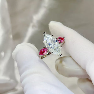6 Carat 925 Sterling Silver Ring in silver with 6 carat moissanite
