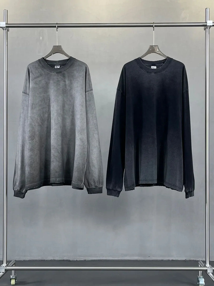 Vintage wash oversized crewneck sweatshirts in gray and black, long sleeve, casual fit.