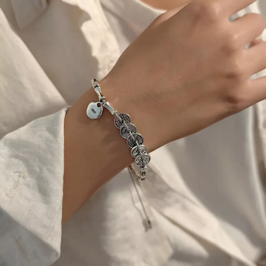bracelet in silver with geometric and adjustable