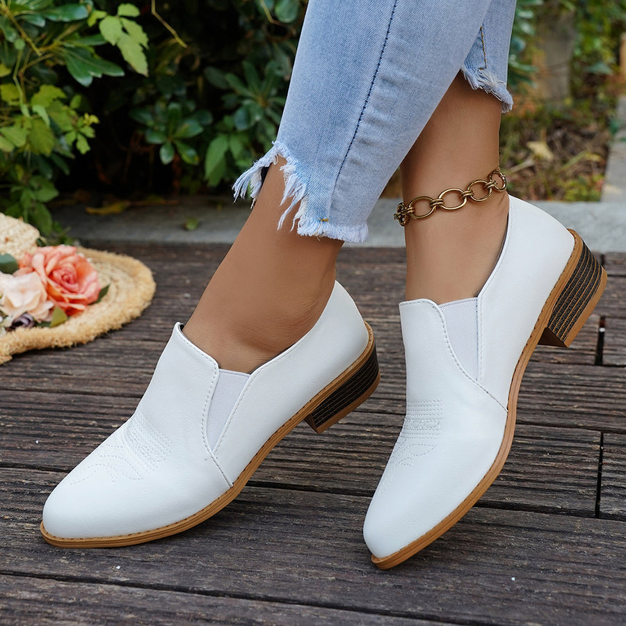Brown loafers with slip-on and embroidered