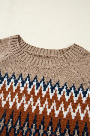 pullover sweater in rust with ribbed cuffs and hip-length