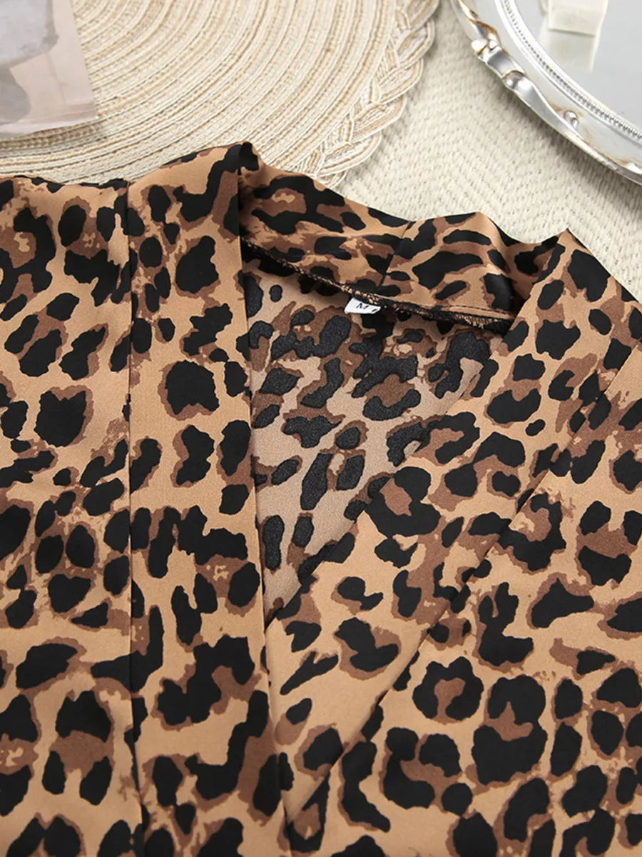 robe featuring leopard-print in Leopard with 100% polyester Care instructions: Machine wash cold texture