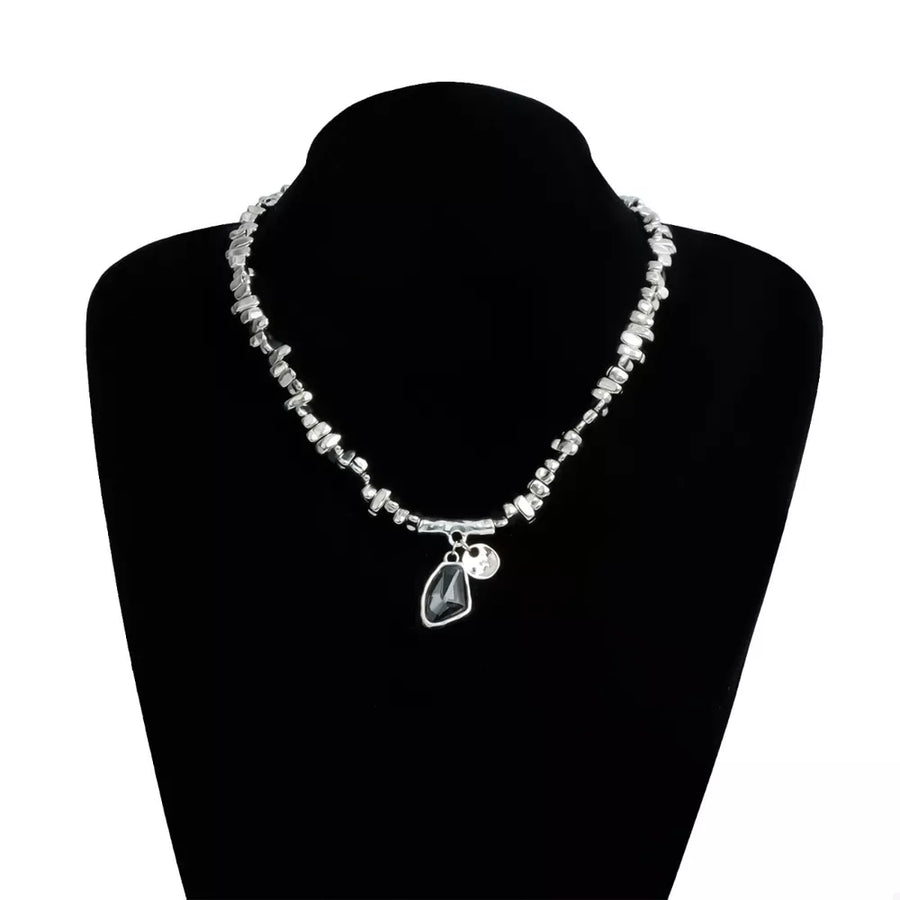 Silver-plated Minimalist Pendant Necklace in black with silver-plated