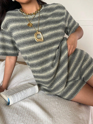 Pink lounge set with hip-length and pullover