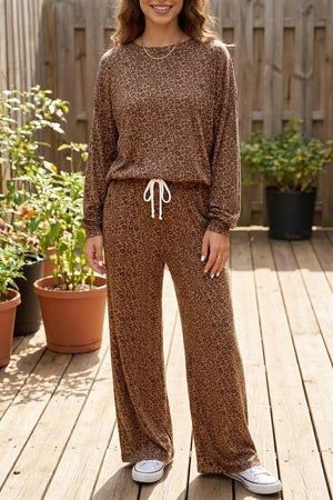 camel pajama set with leopard-print and crew neck