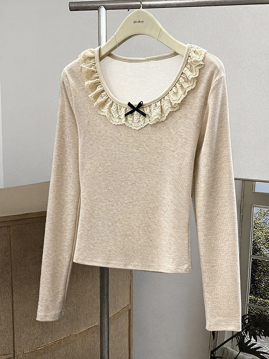 100% polyester Care instructions: Machine wash cold t-shirt in light beige with slim silhouette