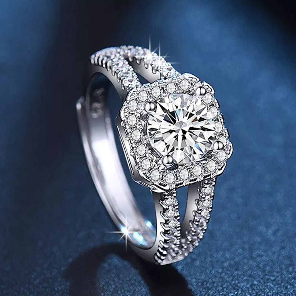 ring in silver featuring 1 carat moissanite and classic fit