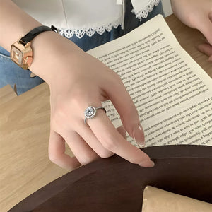 Platinum-Plated,925 sterling silver,Moissanite Carat weight: 1CT Care instructio ring in Mosante with round silhouette