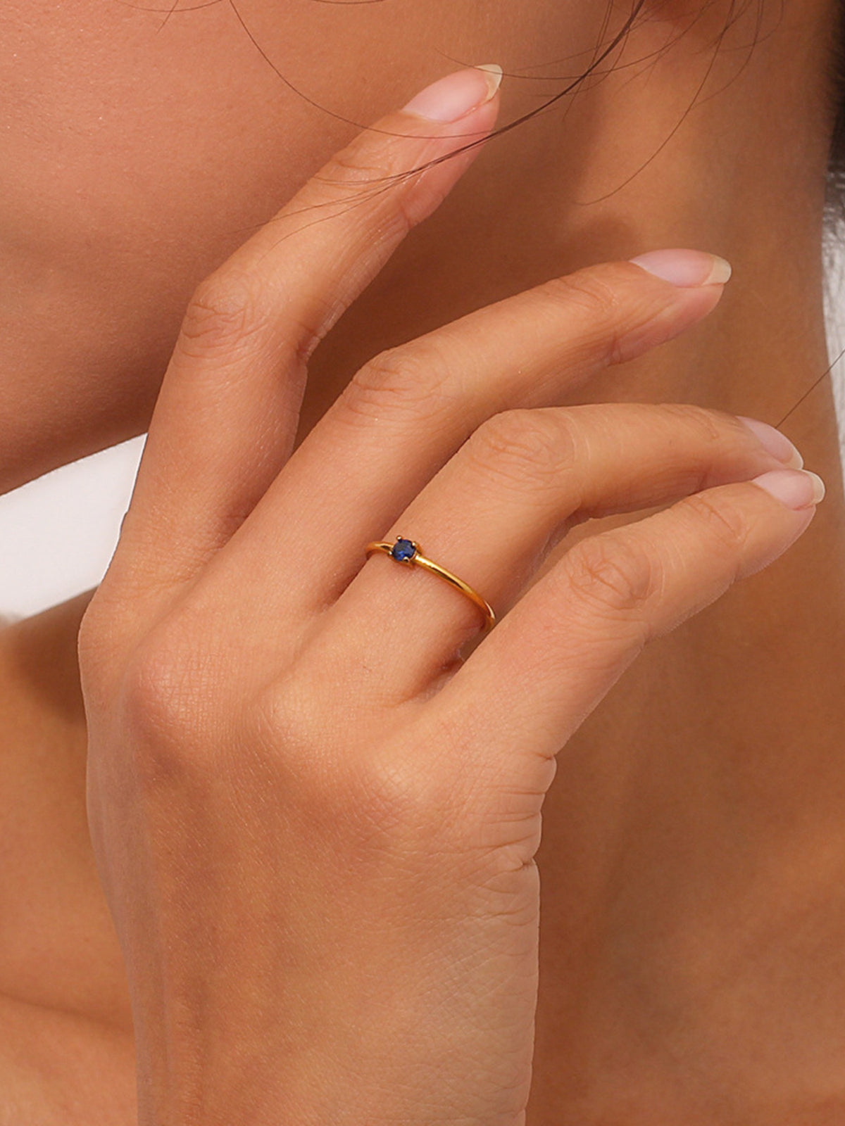 Solitaire 18K Gold-Plated Zircon Ring in gold with gold-plated
