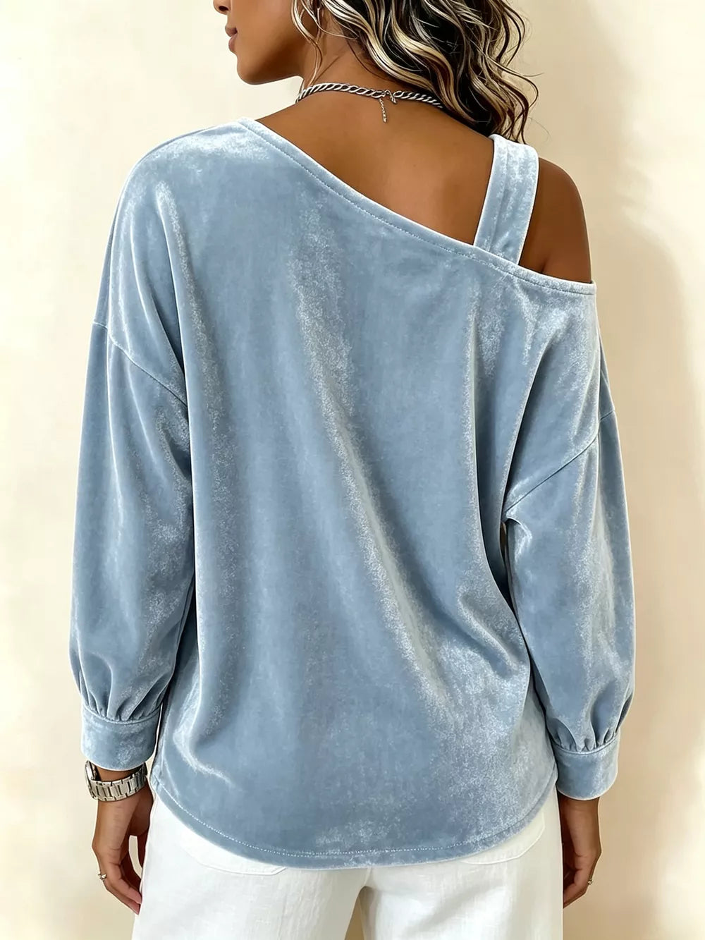 100% polyester Care instructions: Machine wash cold one-shoulder top in Black with relaxed silhouette