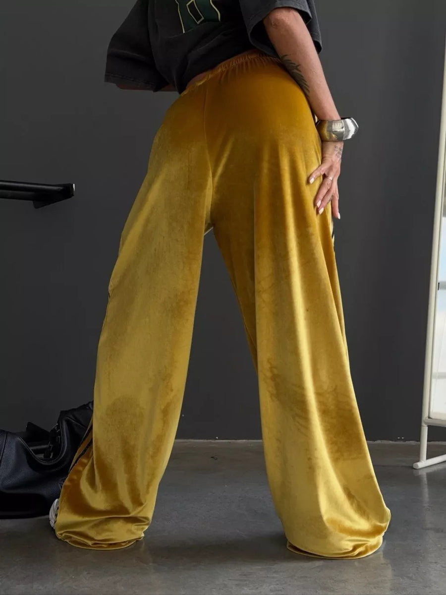 wide-leg pants in Dark Gray with striped and contrast stitching