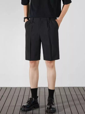 Black pleated chino shorts for men with pockets