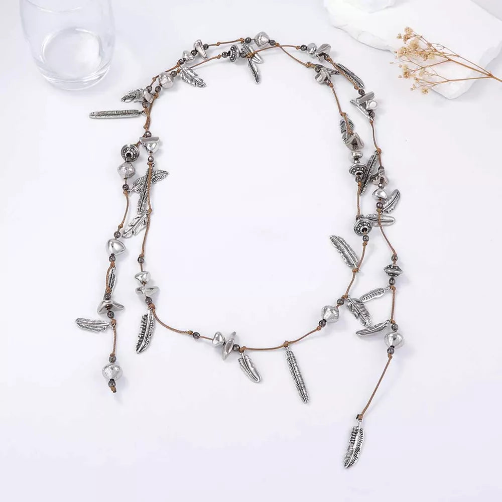 necklace in silver featuring layered and straight fit