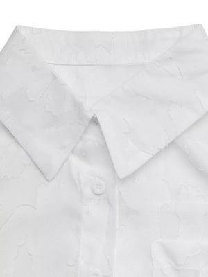 romantic button-down shirt in White with collared