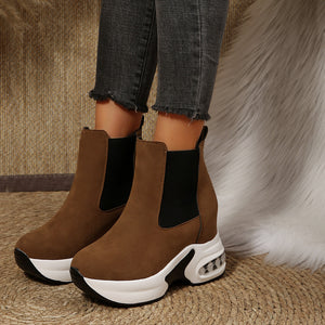 boots in charcoal with platform sole and ankle-length