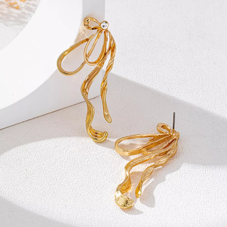 gold earrings