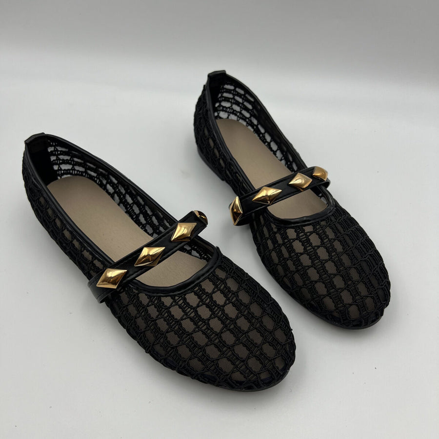 flats featuring geometric in Beige with Mesh,Rubber Imported Size &amp texture