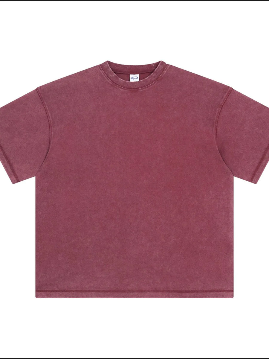 Vintage wash boxy t-shirt in burgundy with crew neck and short sleeves.