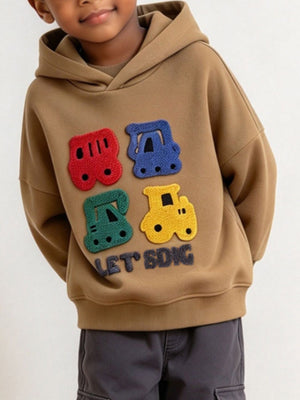 camel pullover hoodie with applique and hooded